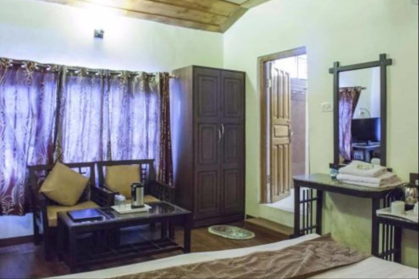 Sagrika Resort ダルハウジ エクステリア 写真